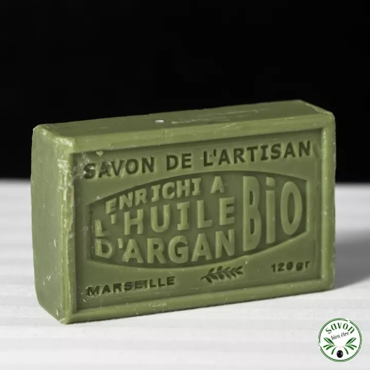 Sapone profumato all'olio d'oliva arricchito con olio di argan biologico
