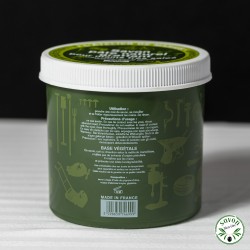 Pasta naturale sapone olio d'oliva e chicchi di albicocca spazzolati